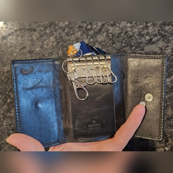 Gucci GG Embossed Monogram Web Key Case/Holder wWristlet, Twilly, & Tassel Added - Picture 7 of 17